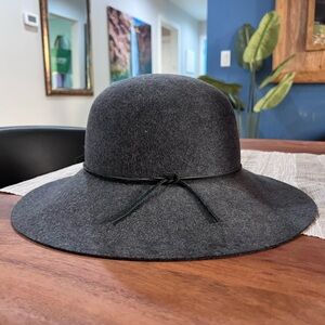 Phenix Charcoal Gray Women's Hat